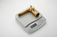 Смеситель на борт ванны BELZ B713 B66713-5 золото Смеситель на борт ванны BELZ B713 B66713-5 золото