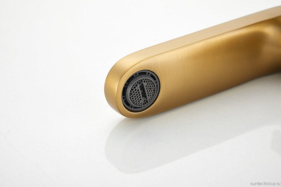 Смеситель на борт ванны BELZ B713 B66713-5 золото