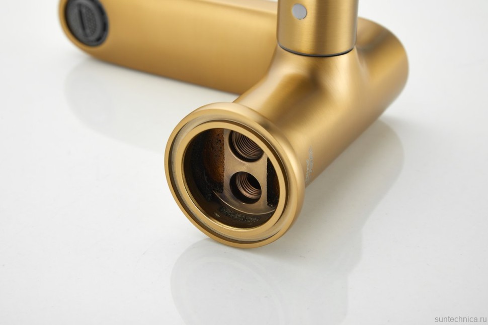 Смеситель на борт ванны BELZ B713 B66713-5 золото